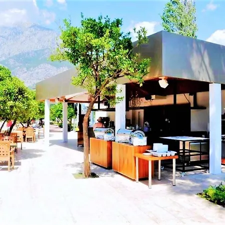 Hotell Batont Garden