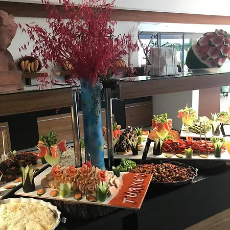 Batont Garden Hotell