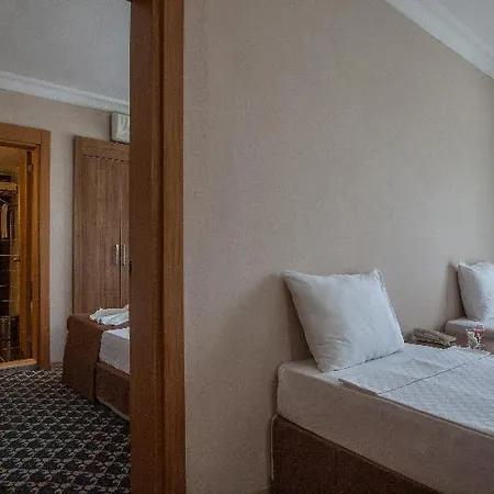 Hotell Batont Garden